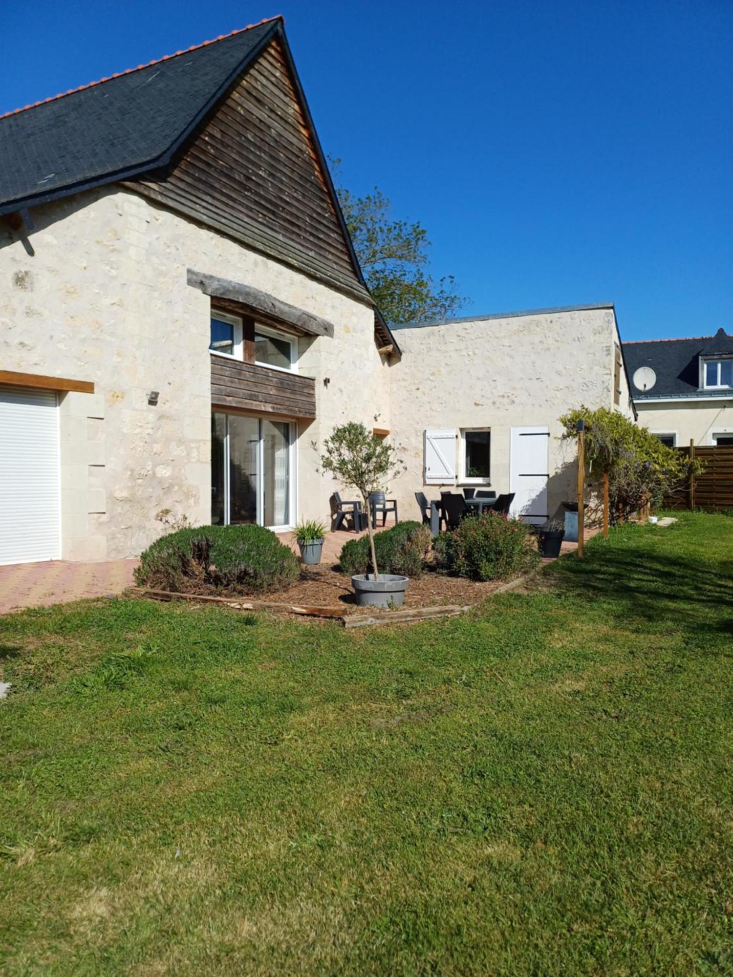 Bed and Breakfast La Grange Des Roisnes Longué Exterior foto